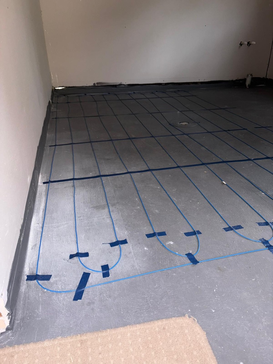 In-slab heating cable layout during a new build